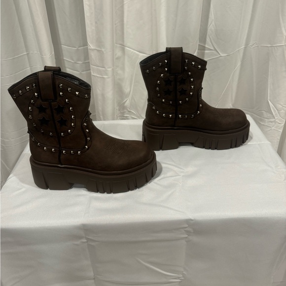 Current Mood Studded Platform Vegan Leather boots - Picture 6 of 6